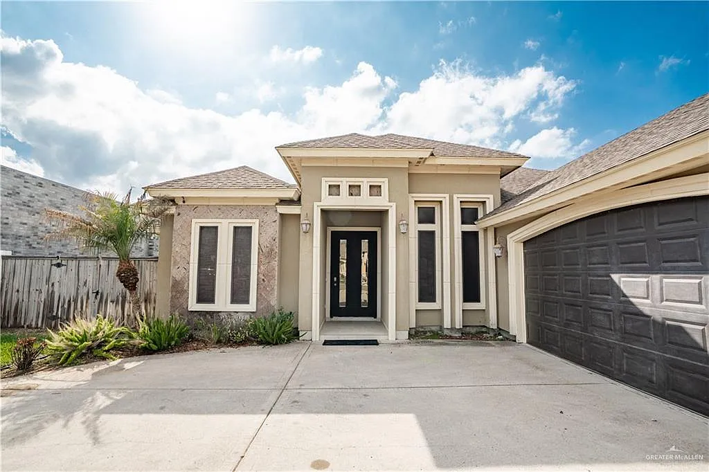 3 bed, 4.0 bath, 1610 sqft, $2,150 — Photo 2