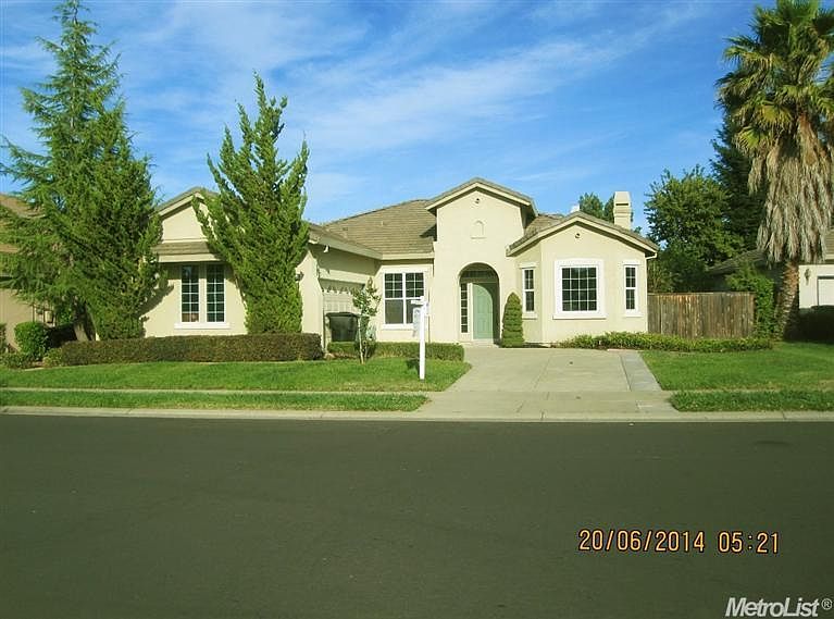 1st image of 541 E Cascade Dr