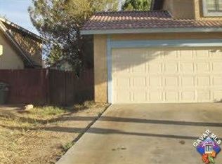 1502 E Kettering St, Lancaster, CA 93535