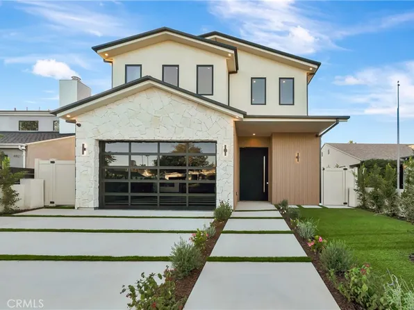 4825 Forman Ave, North Hollywood, CA 91601