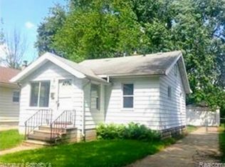 2138 Leitch Rd, Ferndale, MI 48220