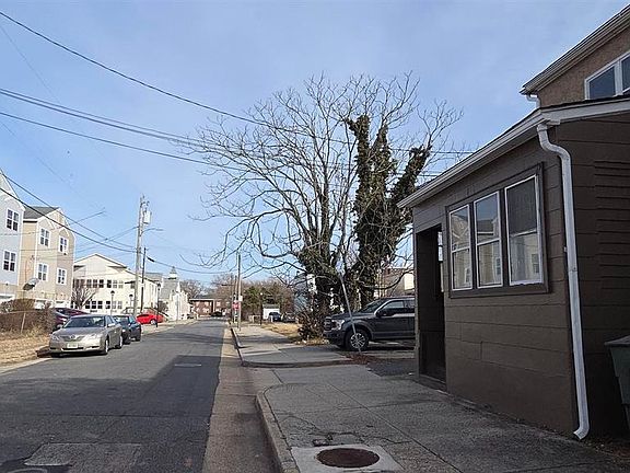5th image of 1810 Bishop Richard Allen Ave