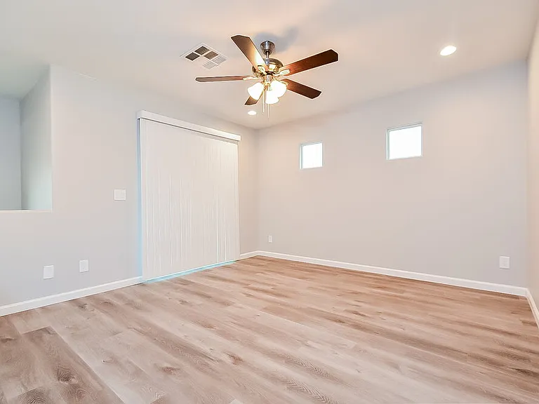 10569 Hamdem Ave — Photo 9