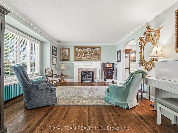3rd image of 107 Esgore Dr