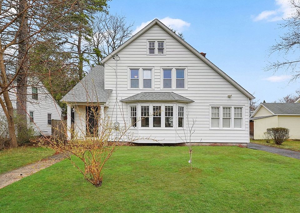 1st image of 16 Fenimore Blvd