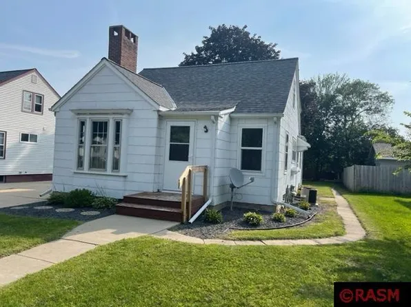 506 1st St SE, Fairfax, MN 55332