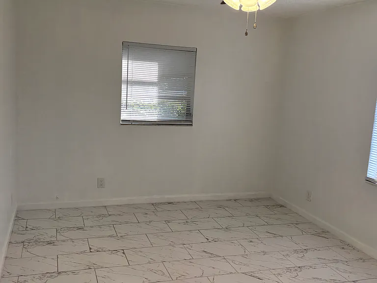 199 NE 23rd St #199 — Photo 29