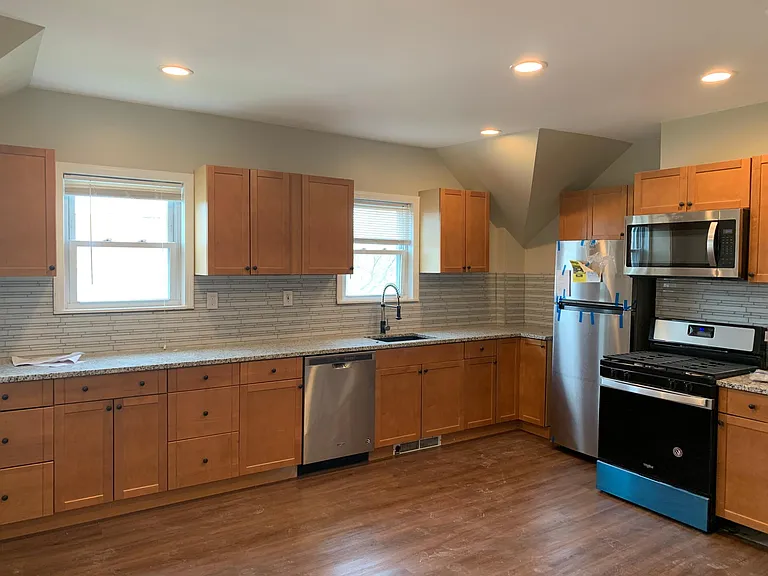 60 E Transit St #3 — Photo 3