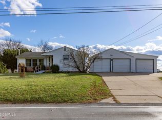 2860 8th Street Dr, Watsontown, PA 17777