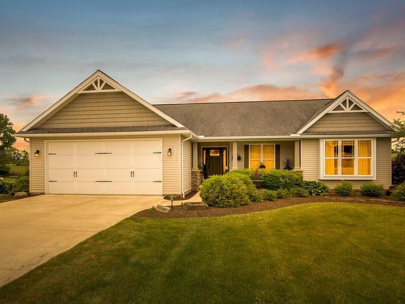 2nd image of 21070 Floralwood Dr
