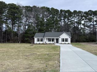 111 Mackinsons Trail Ct, Princeton, NC 27569