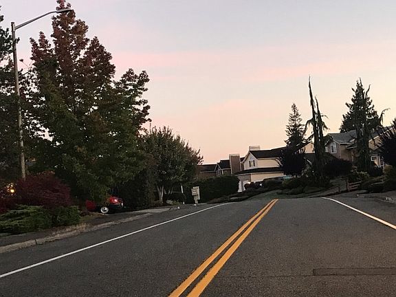 4th image of 7116 78th Dr NE