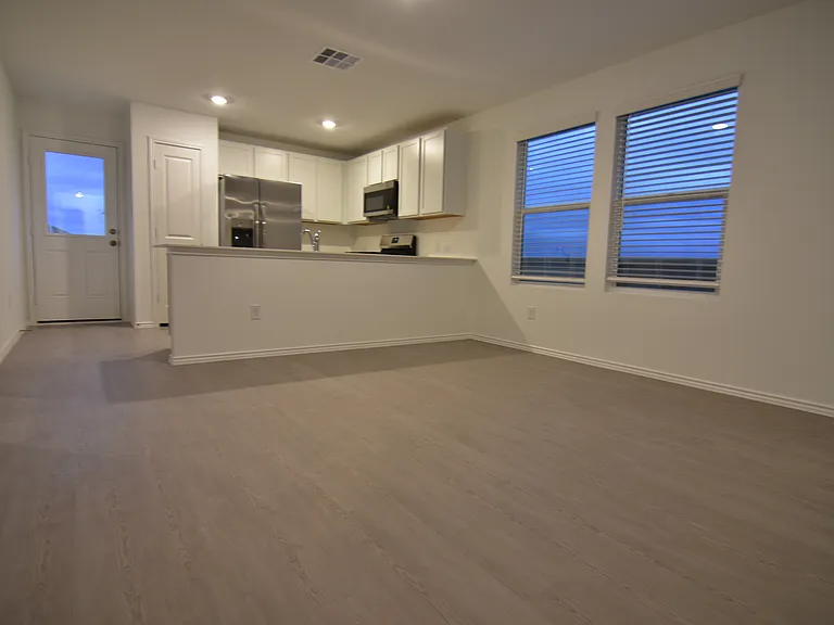 409 Keefer Ln — Photo 108