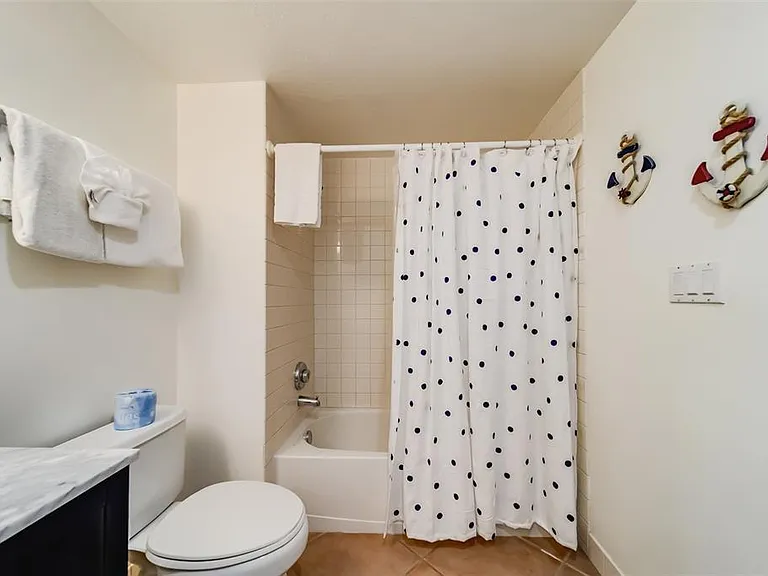 16550 Gulf Blvd #643 — Photo 37