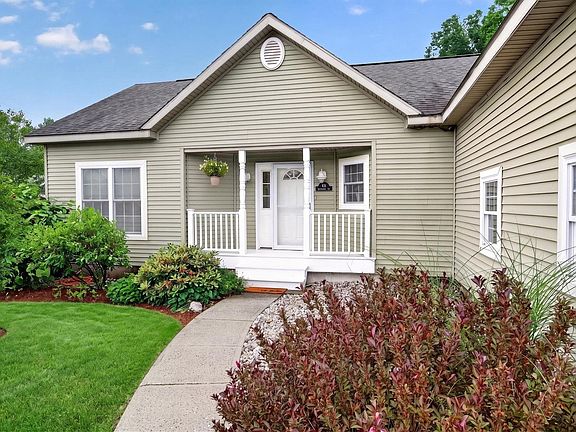 3rd image of 131 Butternut Road