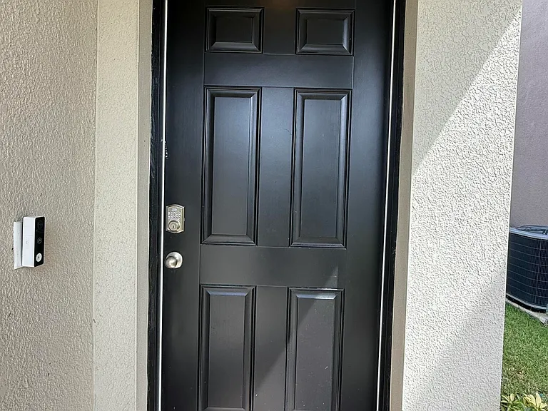 12251 SW Nettuno Way — Photo 2