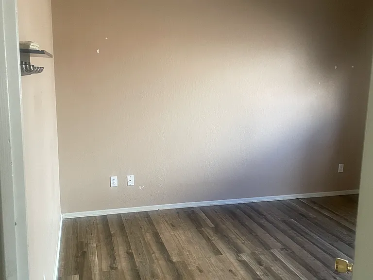 220 E Beth Dr — Photo 12