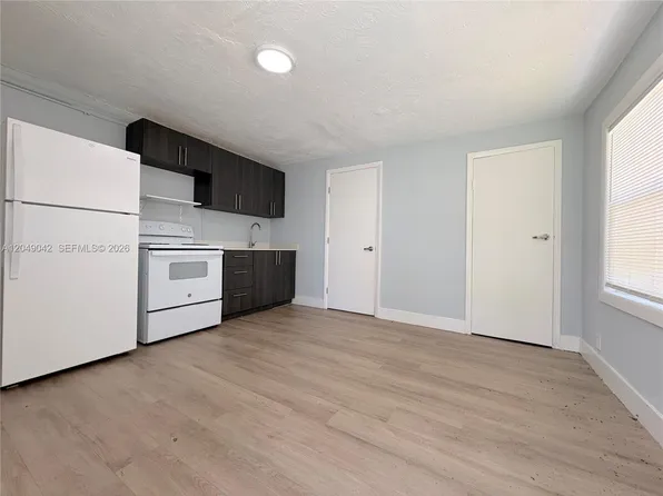 1825 McKinley St #1-2, Hollywood, FL 33020
