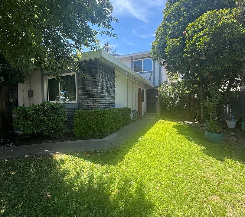1st image of 805 Carro Dr #2