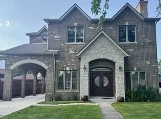 8436 W Normal Ave, Niles, IL 60714