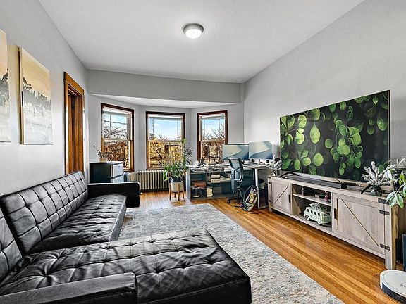 3rd image of 2628 N Lawndale Ave #2
