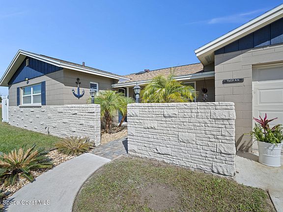 5th image of 94 Catalina Isle Dr