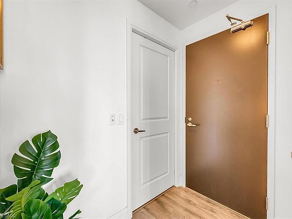 5th image of 17 Zorra St Unit 1509