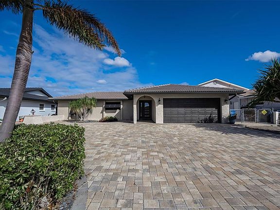 2nd image of 4976 Galleon Ct