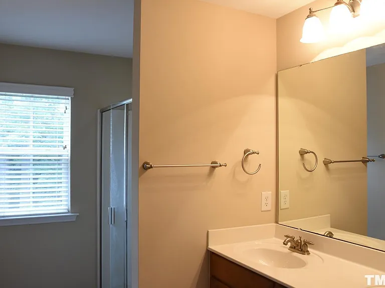 219 Murray Glen Dr — Photo 12