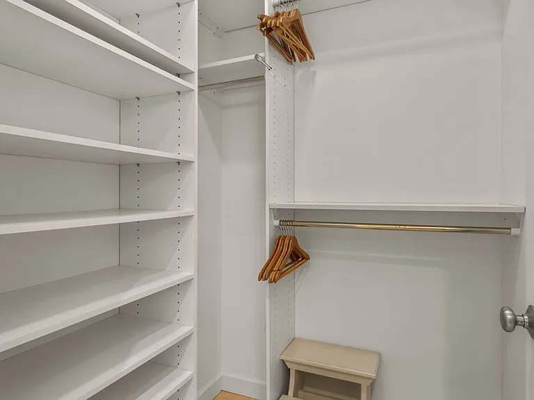 213 Midtown Dr — Photo 27