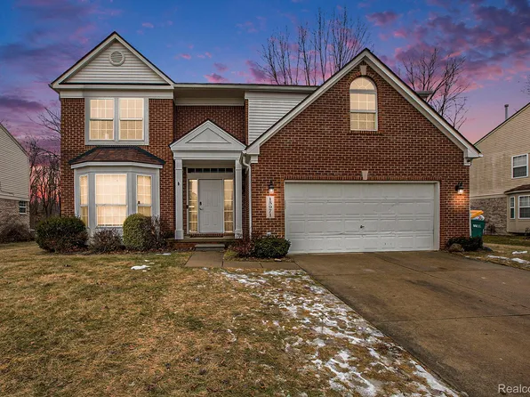 15971 Brookside Dr, Belleville, MI 48111