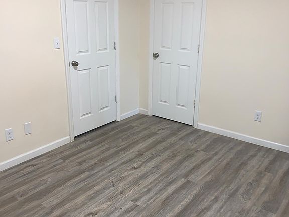 5th image of 31 Hawkins St APT 1