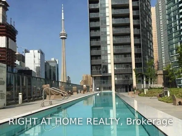 1 The Esplanade St #1902, Toronto, ON M5E 0A8