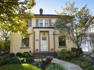 199 Olmsted Rd, Riverside, IL 60546