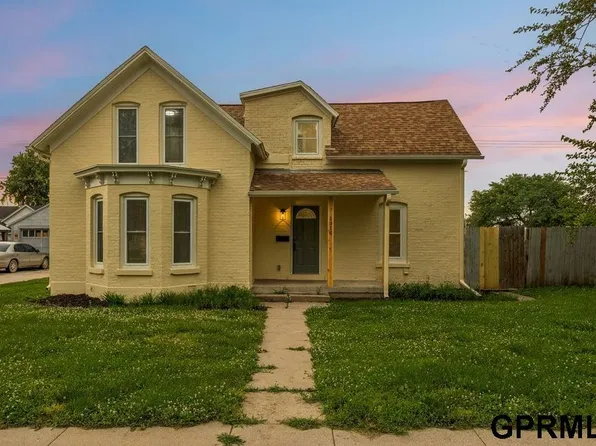 1916 Lincoln St, Blair, NE 68008