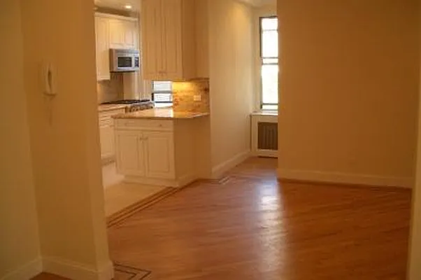 Rented by Corcoran | media 23