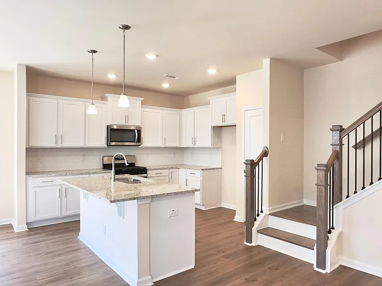 4011 Beckton Trl — Photo 2