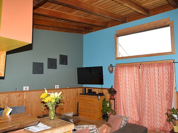2nd image of 170 Aspen Ln #C3