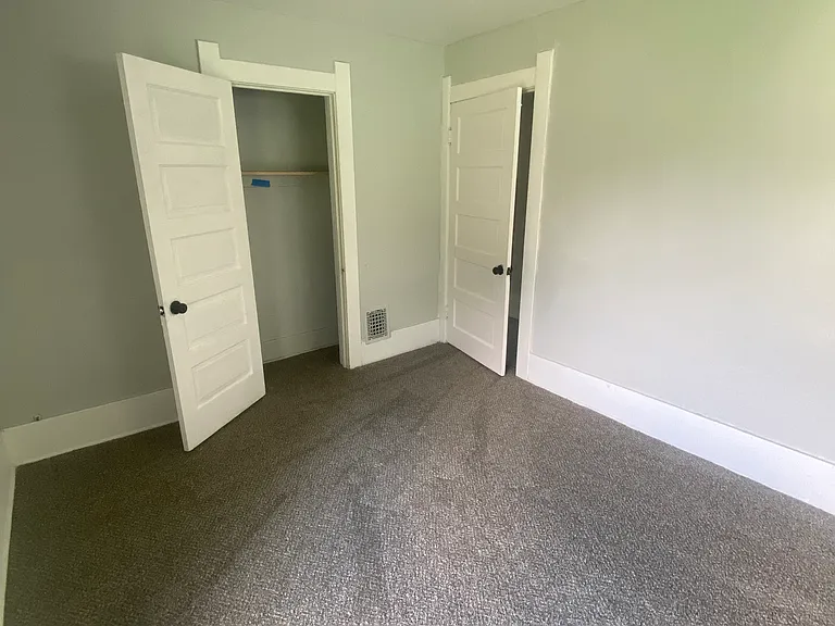 1074 W Woodruff Ave — Photo 11