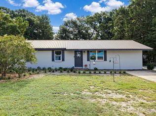 948 Lakeview Dr, Defuniak Springs, FL 32433