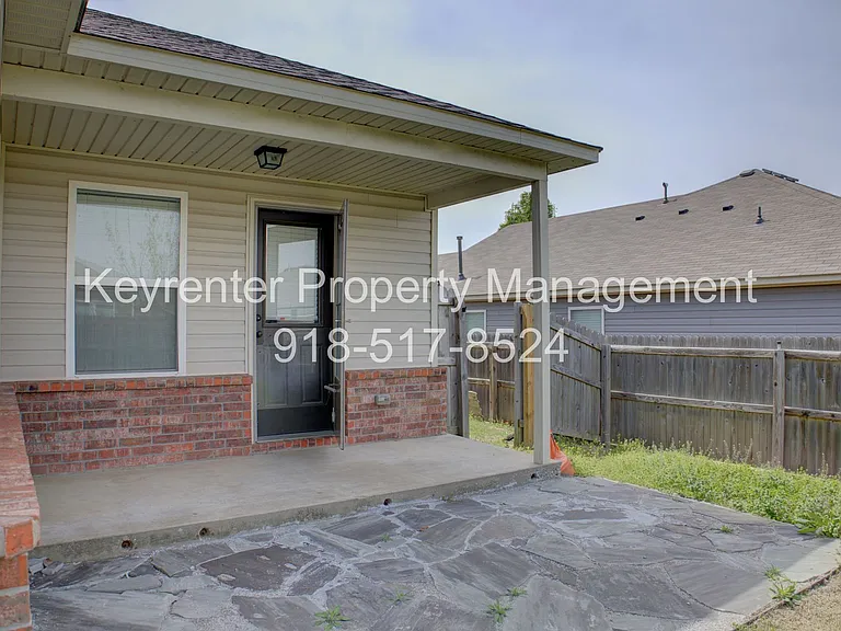 5839 E 148th Pl S — Photo 26
