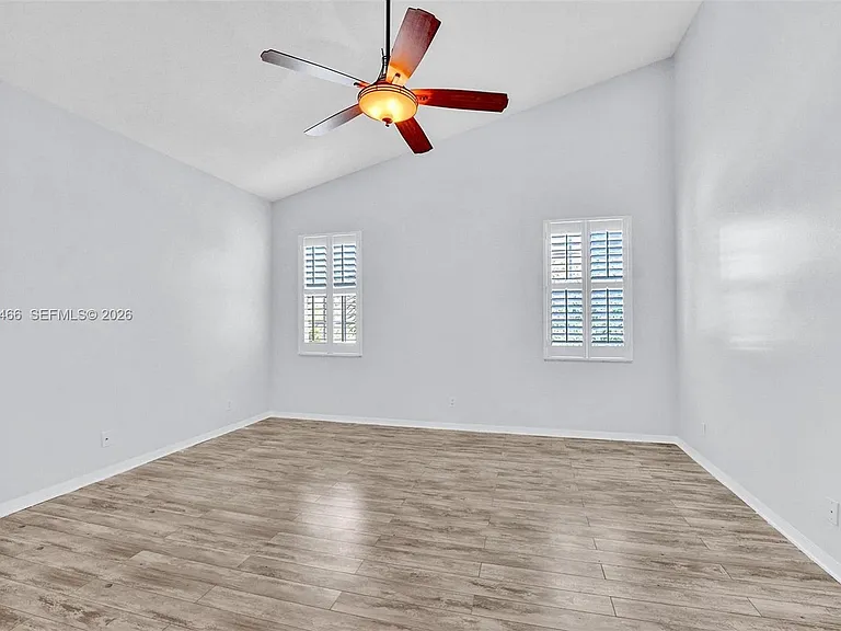 602 S Federal Hwy #12 — Photo 19