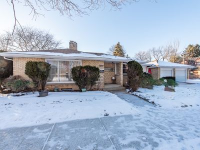 522 N Elmwood Ave, Waukegan, IL, 60085