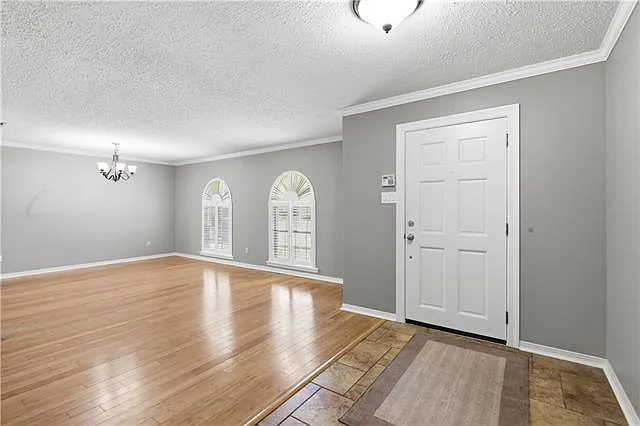 1301 Field Ave — Photo 3