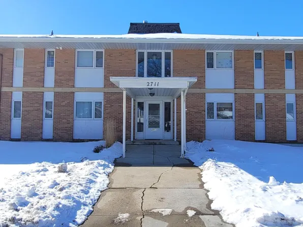 2711 12th St S APT 2, Fargo, ND 58103