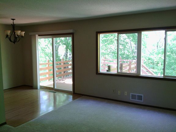 3rd image of 10364 Englewood Dr