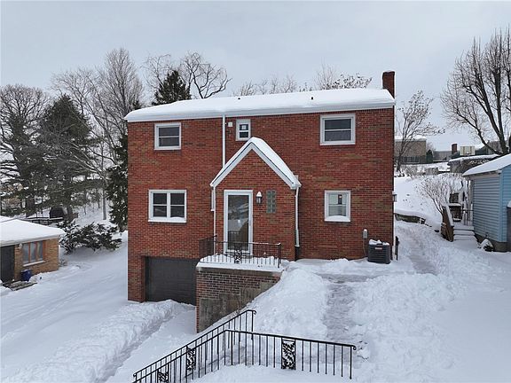 3rd image of 4448 Valley View St