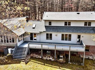 472 Horseshoe Mountain Rd, Roseland, VA 22967