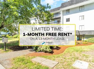 3868 Shelbourne St #316, Saanich, BC V8P5J1