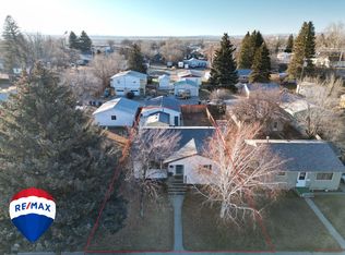 709 W Jackson Ave, Riverton, WY 82501